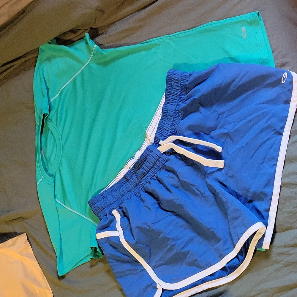 Shirt and shortz size XL Champion - Picture 1 of 5